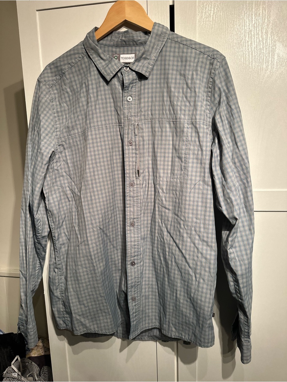 Toad&Co Insect Shield Gray Mini Check Pattern Button Down Shirt